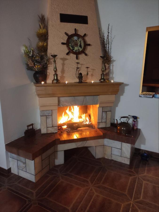 Лелеч Hotel Tatariv Kültér fotó